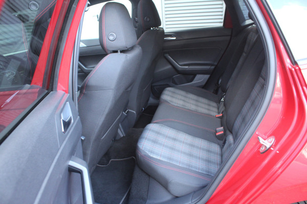 Volkswagen Polo 2.0 TSI 207pk GTI DSG7 Panoramadak Clima Cruise Navi Camera Carplay Dig. Cockpit 18"LMV Stoelverwarming