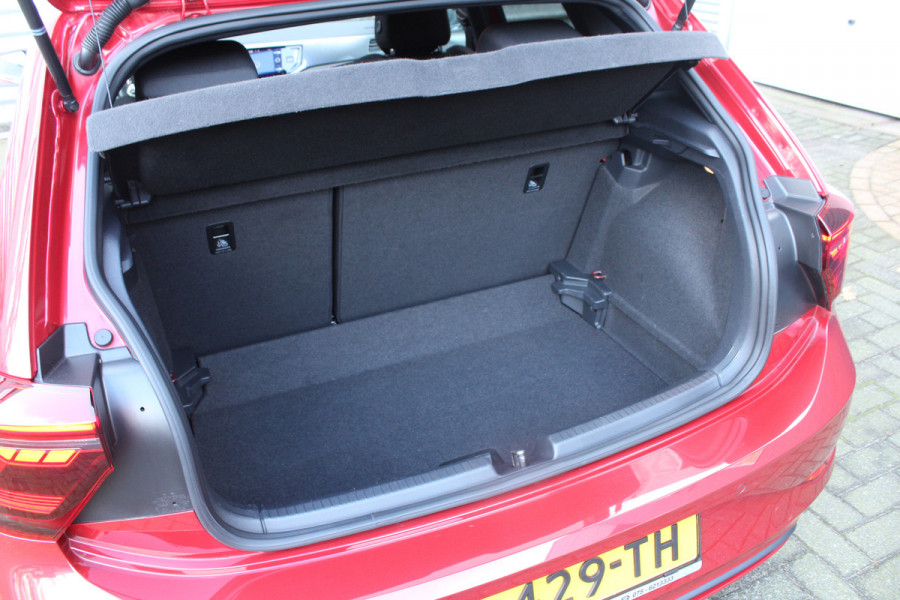 Volkswagen Polo 2.0 TSI 207pk GTI DSG7 Panoramadak Clima Cruise Navi Camera Carplay Dig. Cockpit 18"LMV Stoelverwarming