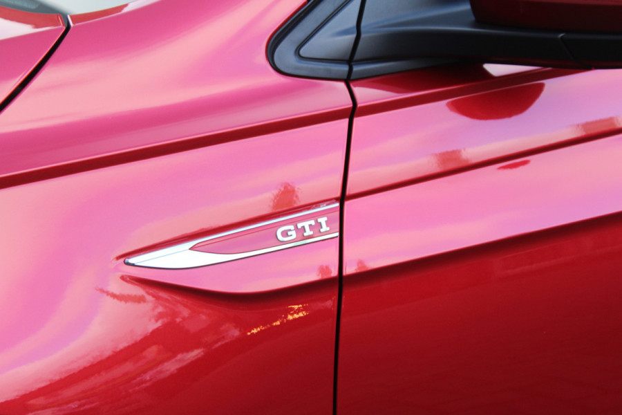 Volkswagen Polo 2.0 TSI 207pk GTI DSG7 Panoramadak Clima Cruise Navi Camera Carplay Dig. Cockpit 18"LMV Stoelverwarming