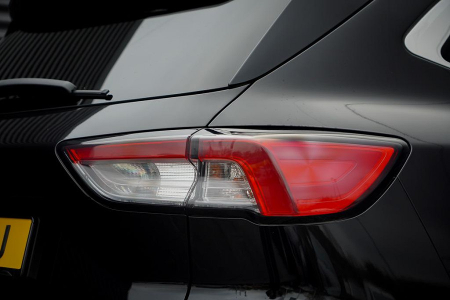 Ford Kuga 2.5 PHEV Titanium X / Winter Pack / Privacy Glass / Trekhaak voorbereiding