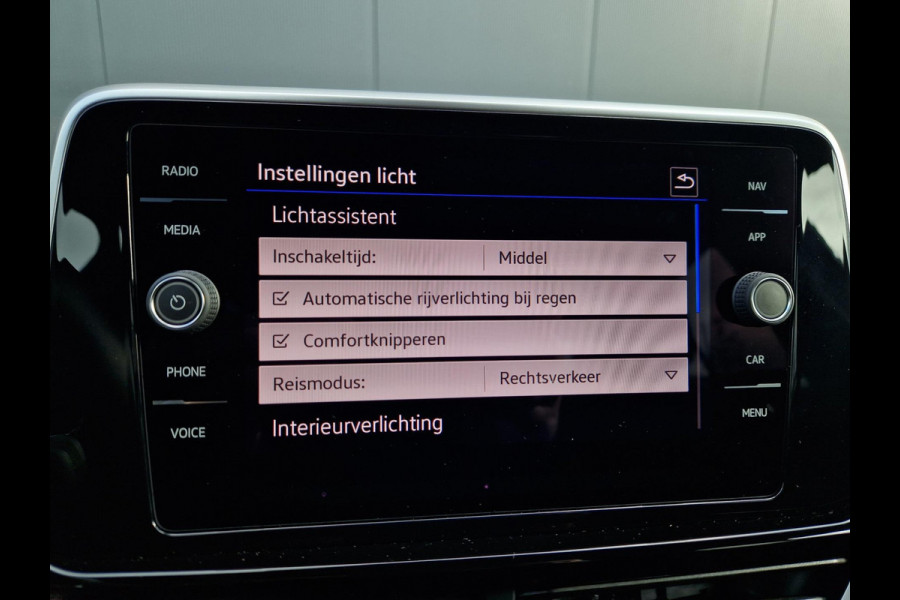 Volkswagen T-Roc 1.5 TSI DSG 150PK R-Line /ACC/ IQ light /1e eigenaar