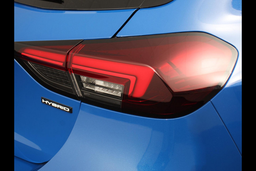 Opel Corsa 1.2 Turbo 136pk Hybrid GS Automaat | Navigatie | Apple Carplay/ Android Auto | Camera | Parkeersensoren | Cruise Control | Stoel- en stuurverwarming | Airco | Lichtmetalen velgen | Getinte ramen