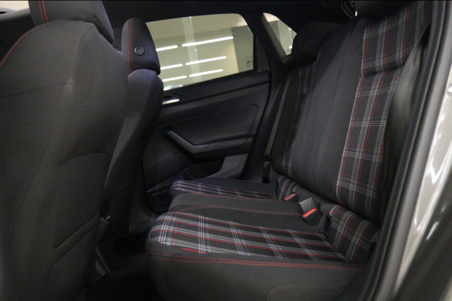 Volkswagen Polo 2.0 TSI GTI PANO/CARPLAY/CAM/SFEERVER/BLINDESPOT/VOL