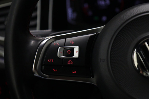 Volkswagen Polo 2.0 TSI GTI PANO/CARPLAY/CAM/SFEERVER/BLINDESPOT/VOL