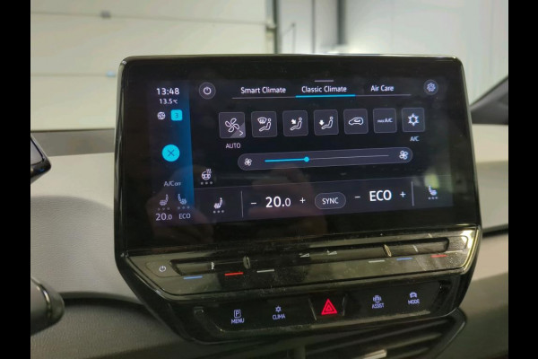 Volkswagen ID.3 First Plus 58 kWh Airco Navi Carplay 19" LM Velgen Adaptive Cruise Control LED Matrix IQ Light DAB+ Alcantara PDC VA + Camera Stoel/Stuurwielverwarming