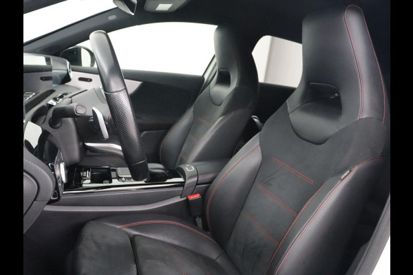 Mercedes-Benz A-Klasse 250e AMG Limited | Stoelverwarming | Widescreen | Sfeerverlichting | Camera | Navigatie | Leder/Alcantara | Park Assist | Sportstoelen | Full LED | Climate control | PHEV | Plug In