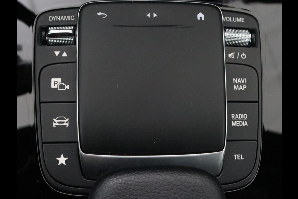 Mercedes-Benz A-Klasse 250e AMG Limited | Stoelverwarming | Widescreen | Sfeerverlichting | Camera | Navigatie | Leder/Alcantara | Park Assist | Sportstoelen | Full LED | Climate control | PHEV | Plug In
