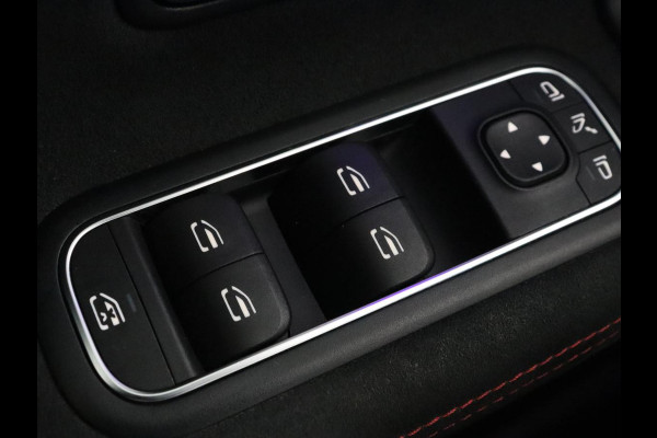 Mercedes-Benz A-Klasse 250e AMG Limited | Stoelverwarming | Widescreen | Sfeerverlichting | Camera | Navigatie | Leder/Alcantara | Park Assist | Sportstoelen | Full LED | Climate control | PHEV | Plug In