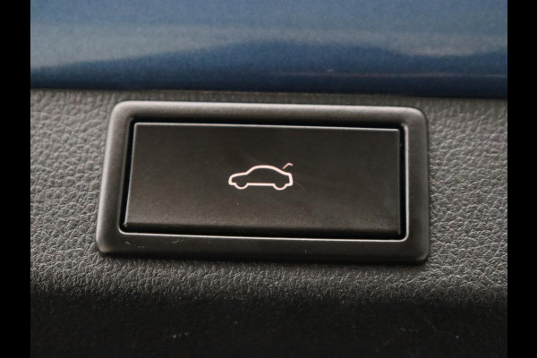 Škoda Octavia 1.5 TSI First Edition | Head-Up | Stoelverwarming | Adaptive cruise | Leder/Alcantara | Side Assist | Matrix LED | Keyless | Virtual Cockpit | Carplay | Navigatie | Park Assist