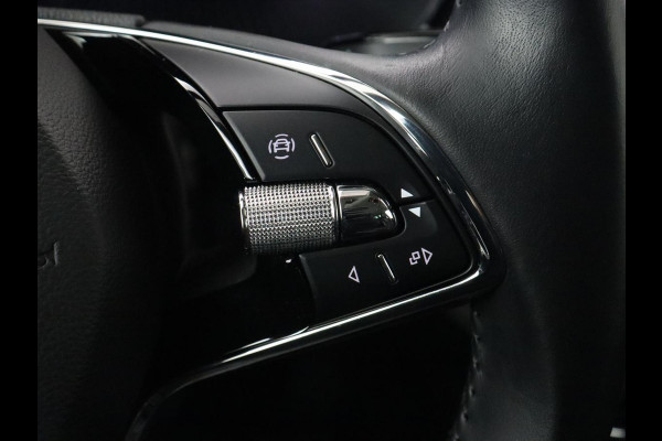 Škoda Octavia 1.5 TSI First Edition | Head-Up | Stoelverwarming | Adaptive cruise | Leder/Alcantara | Side Assist | Matrix LED | Keyless | Virtual Cockpit | Carplay | Navigatie | Park Assist