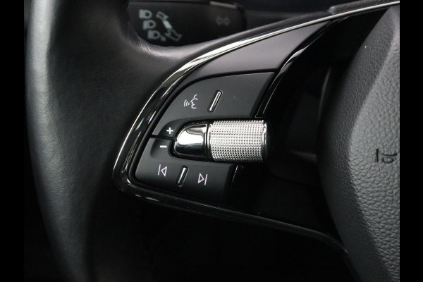 Škoda Octavia 1.5 TSI First Edition | Head-Up | Stoelverwarming | Adaptive cruise | Leder/Alcantara | Side Assist | Matrix LED | Keyless | Virtual Cockpit | Carplay | Navigatie | Park Assist