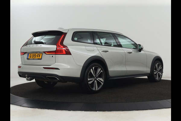 Volvo V60 Cross Country 2.0 T5 AWD Pro | Stoelventilatie | Massage | Massage | Trekhaak | Adaptive cruise | Nappaleder | Camera | Carplay | Harman/Kardon | Stoelverwarming | Navigatie | Memory | Full LED