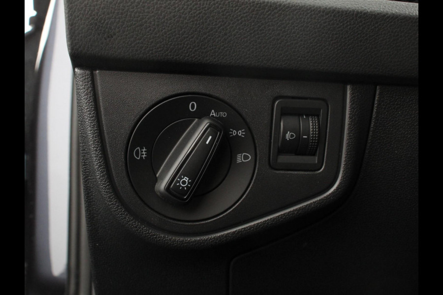 Volkswagen Polo 1.0 TSI Life DSG | Navigatie | Apple Carplay/Android auto | Airco | Stoelverwarming | Dab | Digitaal dashboard | Adapive Cruise Control