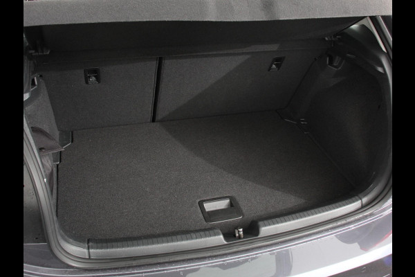 Volkswagen Polo 1.0 TSI Life DSG | Navigatie | Apple Carplay/Android auto | Airco | Stoelverwarming | Dab | Digitaal dashboard | Adapive Cruise Control