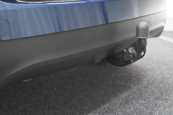 Renault Scénic TCe 140 EDC Bose | Trekhaak | Camera | Stoelverwarming | Adaptieve Cruise Control | Dodehoekdetectie