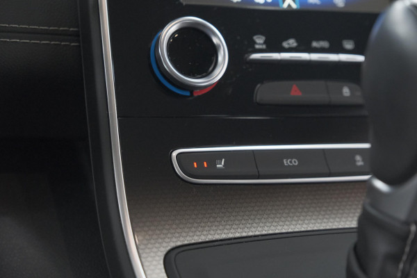 Renault Scénic TCe 140 EDC Bose | Trekhaak | Camera | Stoelverwarming | Adaptieve Cruise Control | Dodehoekdetectie