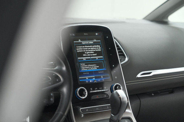 Renault Scénic TCe 140 EDC Bose | Trekhaak | Camera | Stoelverwarming | Adaptieve Cruise Control | Dodehoekdetectie