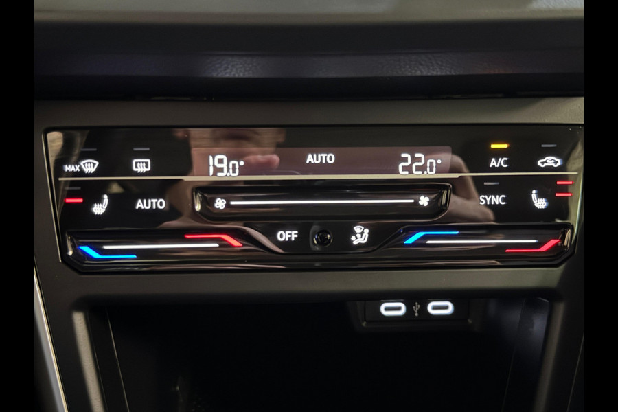 Volkswagen Taigo 1.0 TSI LIFE EDITION TREKHAAK/PDC/CARPLAY