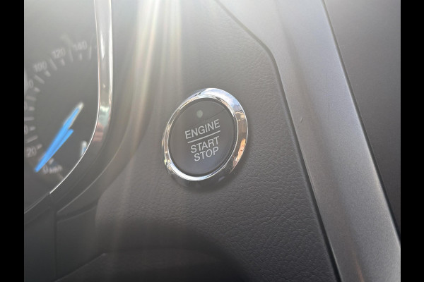 Ford Mondeo Wagon 1.5 EcoBoost ST Line 160pk | Trekhaak | Winterpack | Parkeersensoren | Navigatie | Climate Control