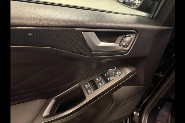 Ford FOCUS Wagon 1.0 EcoBoost Hybrid ST Line X Business NAVI/CAM/DAB/CARPLAY/ECC/PDC/CRUISE///