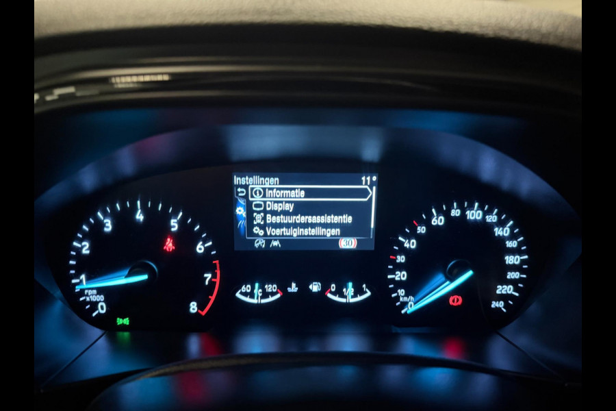 Ford FOCUS Wagon 1.0 EcoBoost Hybrid ST Line X Business NAVI/CAM/DAB/CARPLAY/ECC/PDC/CRUISE///