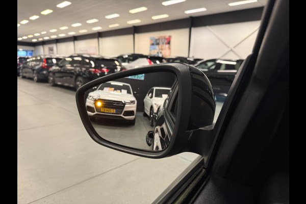 Ford FOCUS Wagon 1.0 EcoBoost Hybrid ST Line X Business NAVI/CAM/DAB/CARPLAY/ECC/PDC/CRUISE///