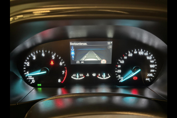 Ford FOCUS Wagon 1.0 EcoBoost Hybrid ST Line X Business NAVI/CAM/DAB/CARPLAY/ECC/PDC/CRUISE///