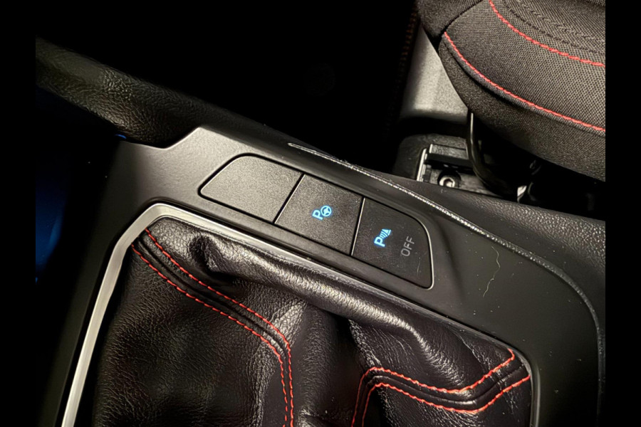 Ford FOCUS Wagon 1.0 EcoBoost Hybrid ST Line X Business NAVI/CAM/DAB/CARPLAY/ECC/PDC/CRUISE///