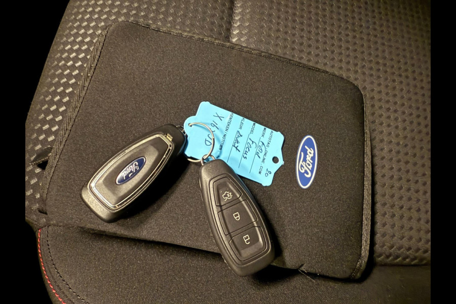 Ford FOCUS Wagon 1.0 EcoBoost Hybrid ST Line X Business NAVI/CAM/DAB/CARPLAY/ECC/PDC/CRUISE///