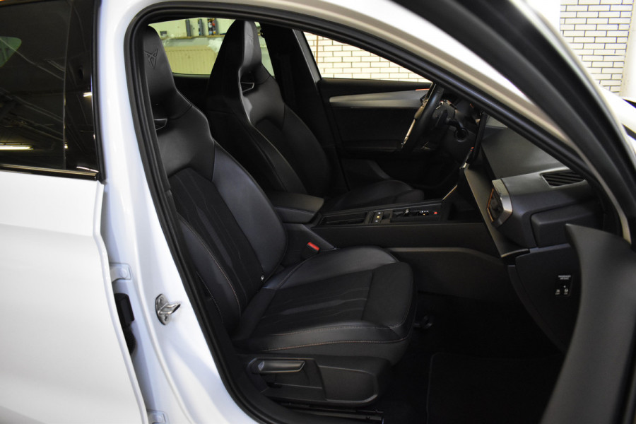 CUPRA Leon 2.0 TSI VZ 300PK DSG PERFORMANCE CAMERA/LEDER/BEATS-AUDIO