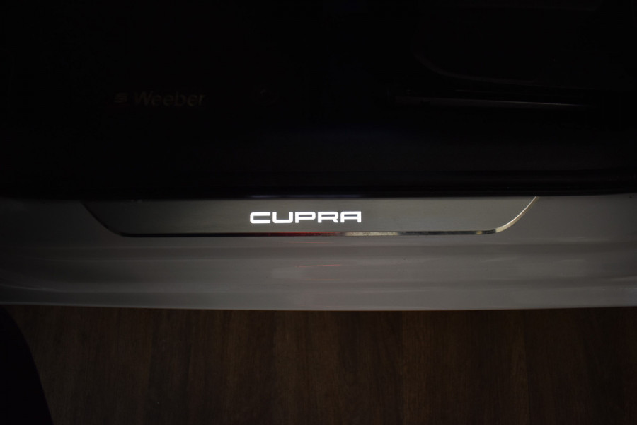 CUPRA Leon 2.0 TSI VZ 300PK DSG PERFORMANCE CAMERA/LEDER/BEATS-AUDIO