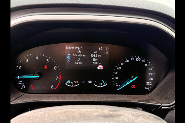 Ford FOCUS Wagon 1.0 EcoBoost Titanium Business 125pk Trekhaak | Achteruitrijcamera | Navigatie | Stoelverwarming | Carplay, Android auto | Voorruit verwarming