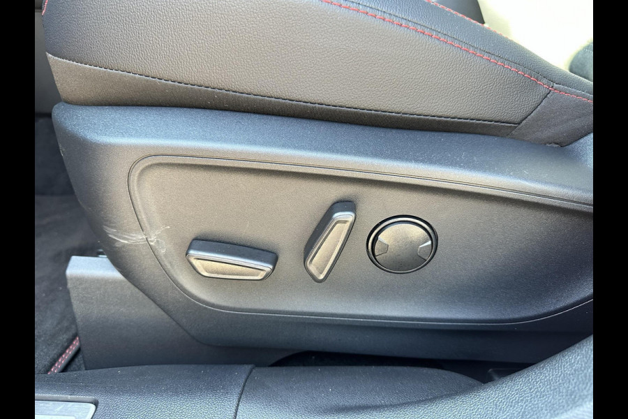 Ford Kuga 2.5 PHEV ST-Line X 225pk | Afneembare trekhaak | Driver Assistance Pack | 19 inch | Winter Pack | Elektrische achterklep