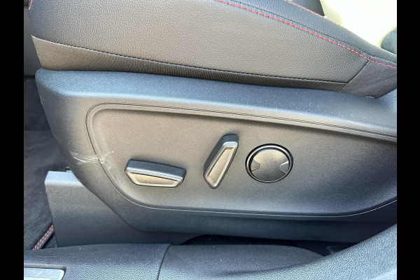 Ford Kuga 2.5 PHEV ST-Line X 225pk | Afneembare trekhaak | Driver Assistance Pack | 19 inch | Winter Pack | Elektrische achterklep