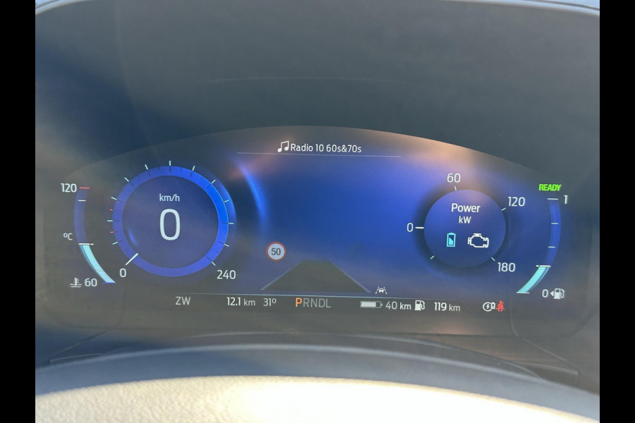 Ford Kuga 2.5 PHEV ST-Line X 225pk | Afneembare trekhaak | Driver Assistance Pack | 19 inch | Winter Pack | Elektrische achterklep