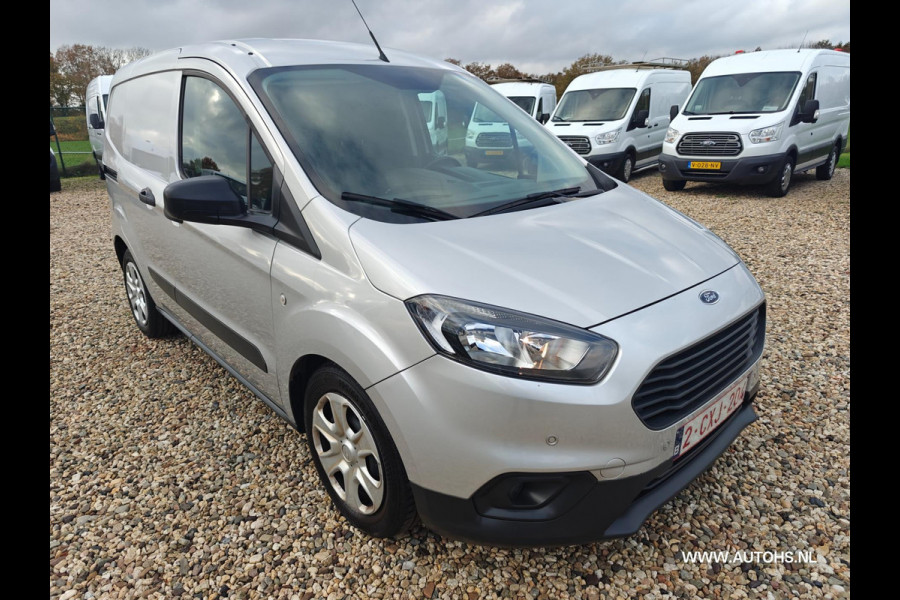 Ford Transit Courier 1.5 TDCI Limited 1e Eig , euro 6 , camera , cruise, nette bus