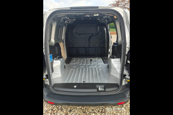 Ford Transit Courier 1.5 TDCI Limited 1e Eig , euro 6 , camera , cruise, nette bus