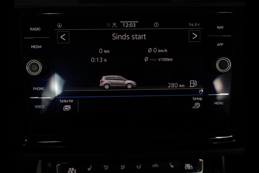 Volkswagen Touran 1.5 TSI Highline 7p 150pk DSG| Pano.dak| Digital display| 18'LM-velgen| Camera