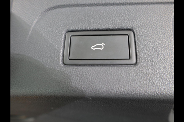 Volkswagen Touran 1.5 TSI Highline 7p 150pk DSG| Pano.dak| Digital display| 18'LM-velgen| Camera