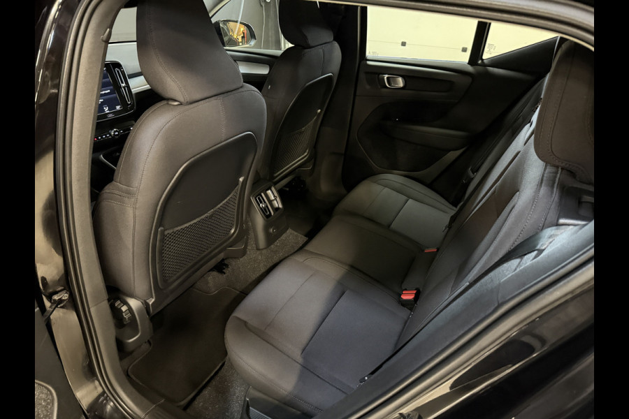 Volvo XC40 1.5 T5 Recharge R-Design Expression | Apple Carplay | Navi | Lane assist