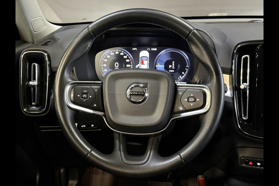 Volvo XC40 1.5 T5 Recharge R-Design Expression | Apple Carplay | Navi | Lane assist