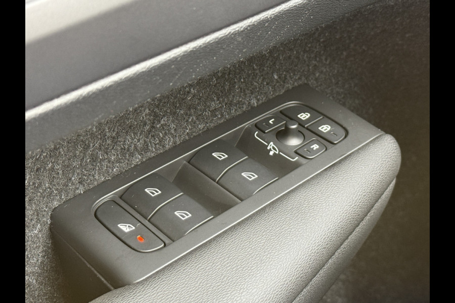 Volvo XC40 1.5 T5 Recharge R-Design Expression | Apple Carplay | Navi | Lane assist