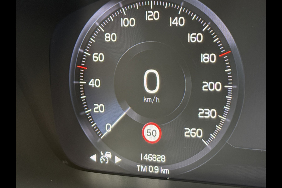 Volvo XC40 1.5 T5 Recharge R-Design Expression | Apple Carplay | Navi | Lane assist