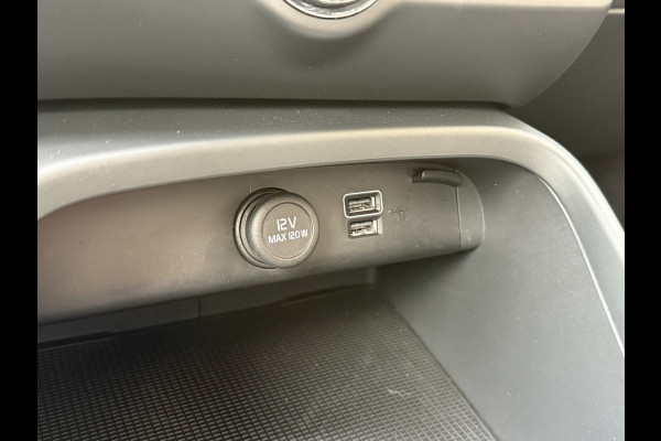 Volvo XC40 1.5 T5 Recharge R-Design Expression | Apple Carplay | Navi | Lane assist