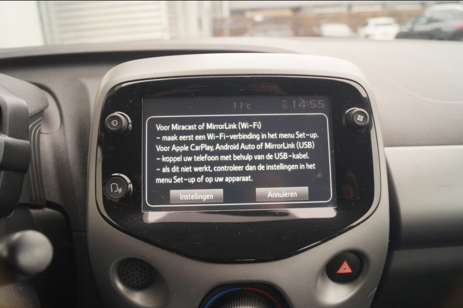 Toyota Aygo 1.0 VVT-i X-Play Automaat -AIRCO-LED-CAM-CARPLAY-