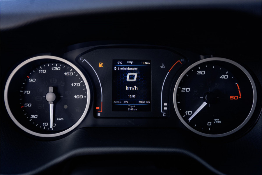 Iveco Daily 35S16V L2H2 | Automaat | Air-Pro Editie | Luchtvering | LED | Camera | Navi | PDC | 3.5T Trekgewicht | Oprijplaat | Cruise | Eur