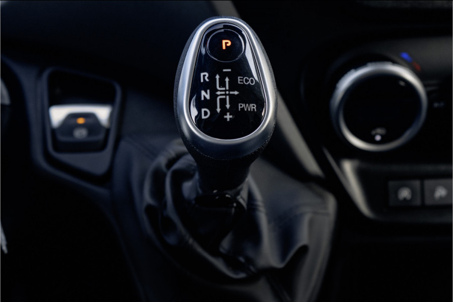 Iveco Daily 35S16V L2H2 | Automaat | Air-Pro Editie | Luchtvering | LED | Camera | Navi | PDC | 3.5T Trekgewicht | Oprijplaat | Cruise | Eur