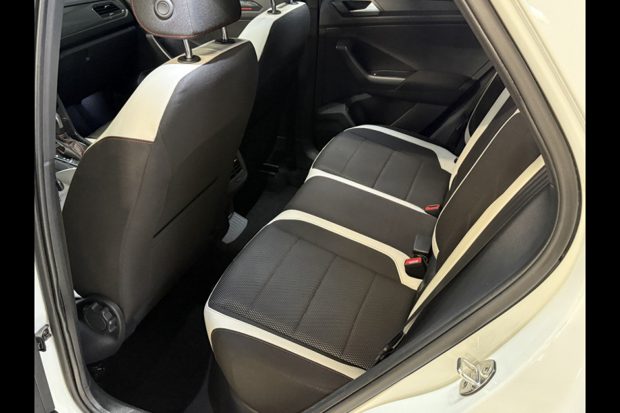 Volkswagen T-Roc 2.0 TSI 4Motion Sport Business R | Pano | R-Line | Stoelverwarming Apple Carplay | Elektrische kofferklep