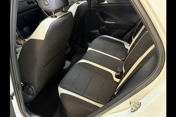 Volkswagen T-Roc 2.0 TSI 4Motion Sport Business R | Pano | R-Line | Stoelverwarming Apple Carplay | Elektrische kofferklep