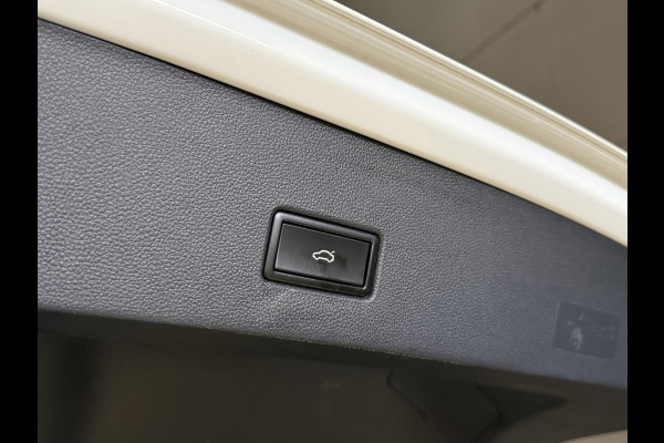 Volkswagen T-Roc 2.0 TSI 4Motion Sport Business R | Pano | R-Line | Stoelverwarming Apple Carplay | Elektrische kofferklep